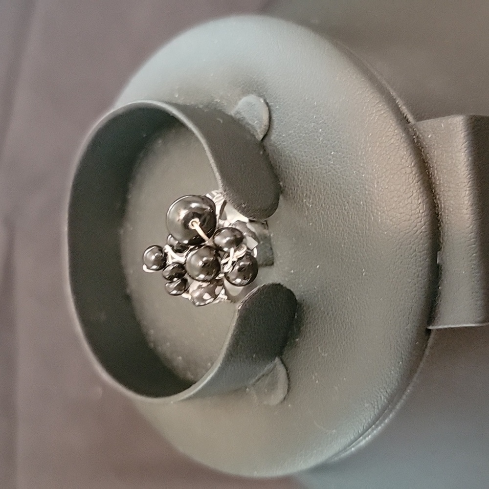 Silver and gemstone ring